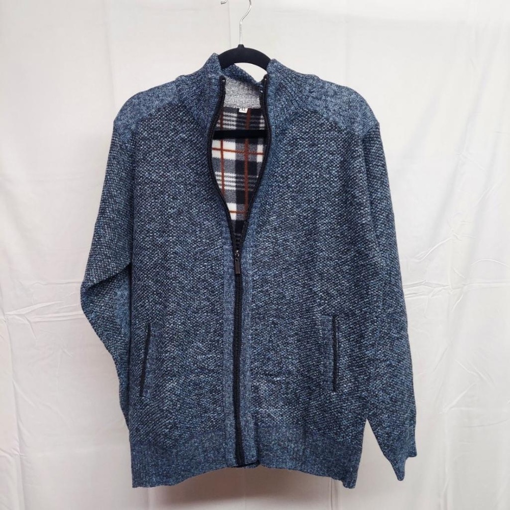 Men’s XL NWOT. Very nice sweater. With pockets.